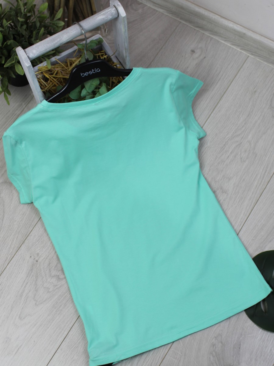 футболка женская